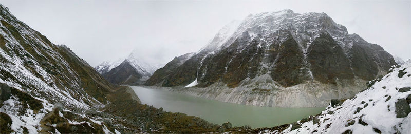 Горное озеро. 2006-октябрь.